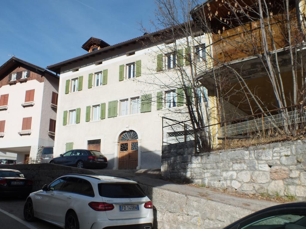 Trentino Apartments - Casa Marzari โฟลกาเรีย ภายนอก รูปภาพ